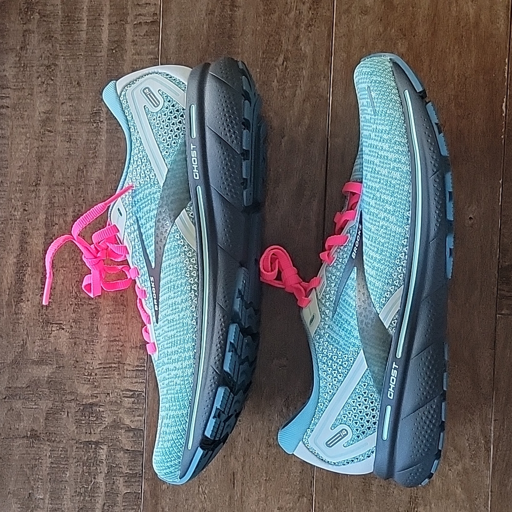 Brooks Women's Ghost 14, Size 9.5